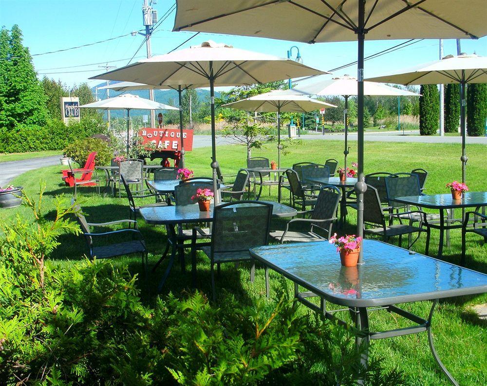 Motel Fleur De Lys Magog Εξωτερικό φωτογραφία