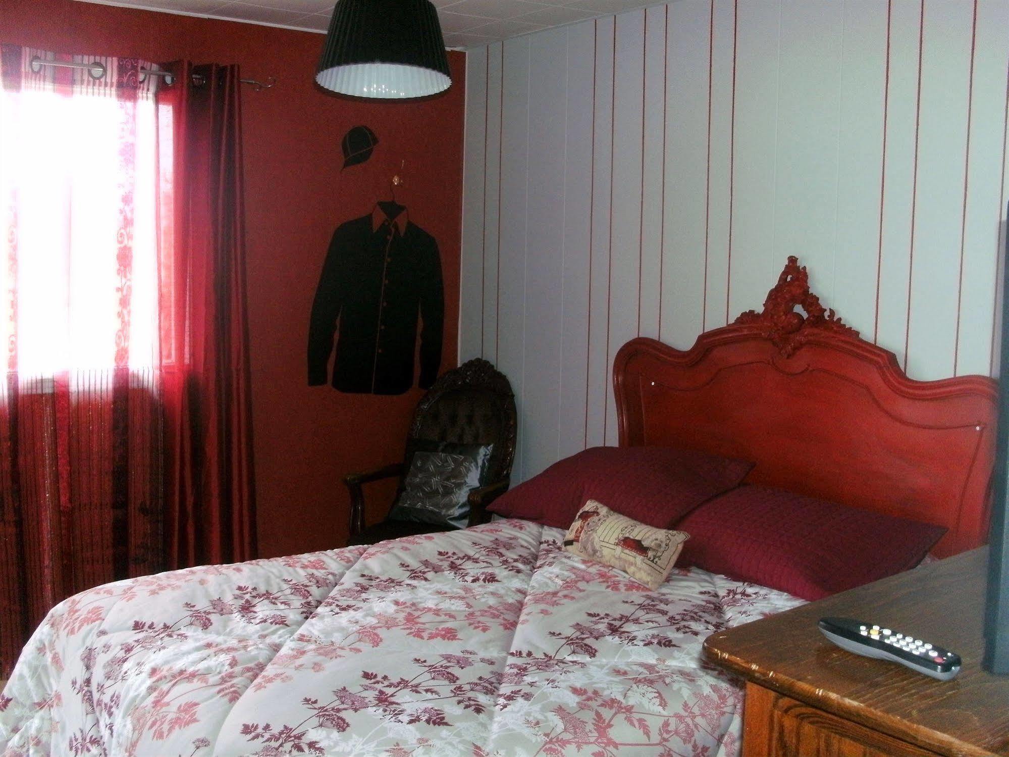 Motel Fleur De Lys Magog Εξωτερικό φωτογραφία